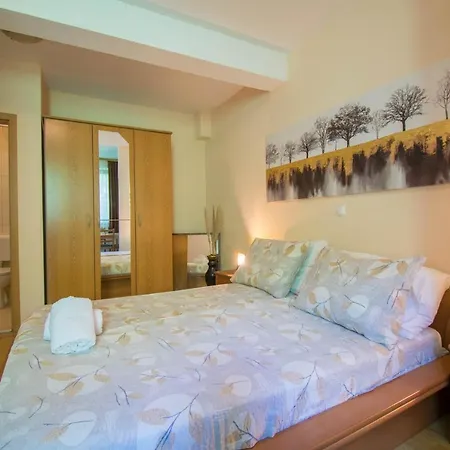 Manuela - Apartment *